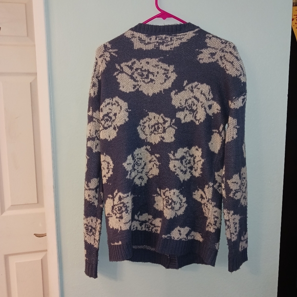 Blue/White Floral Volcom Cardigan | Size S - Picture 2 of 4